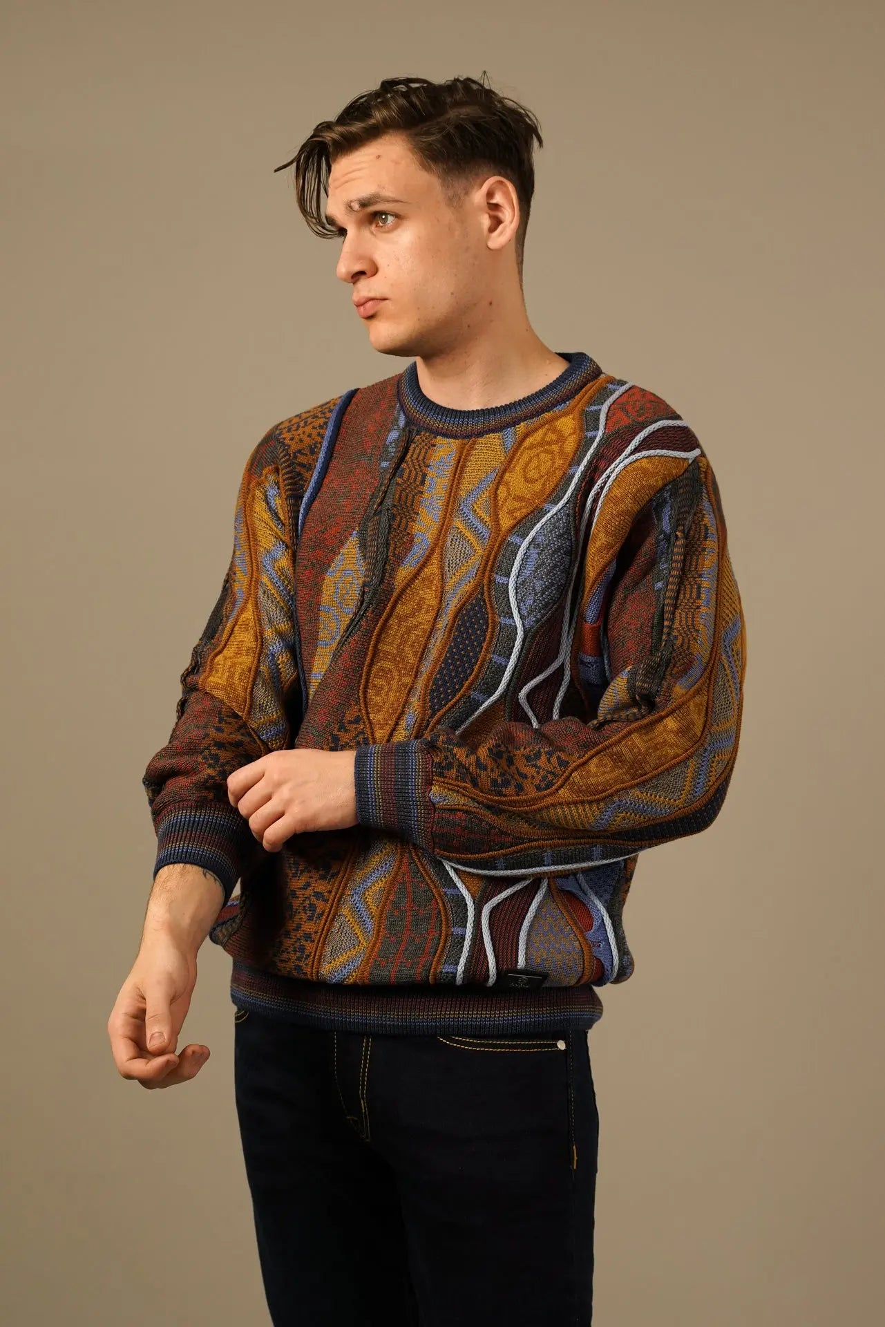 Carlo Colucci Striktrøje – Farverig Statement Knitwear Carlo Colucci