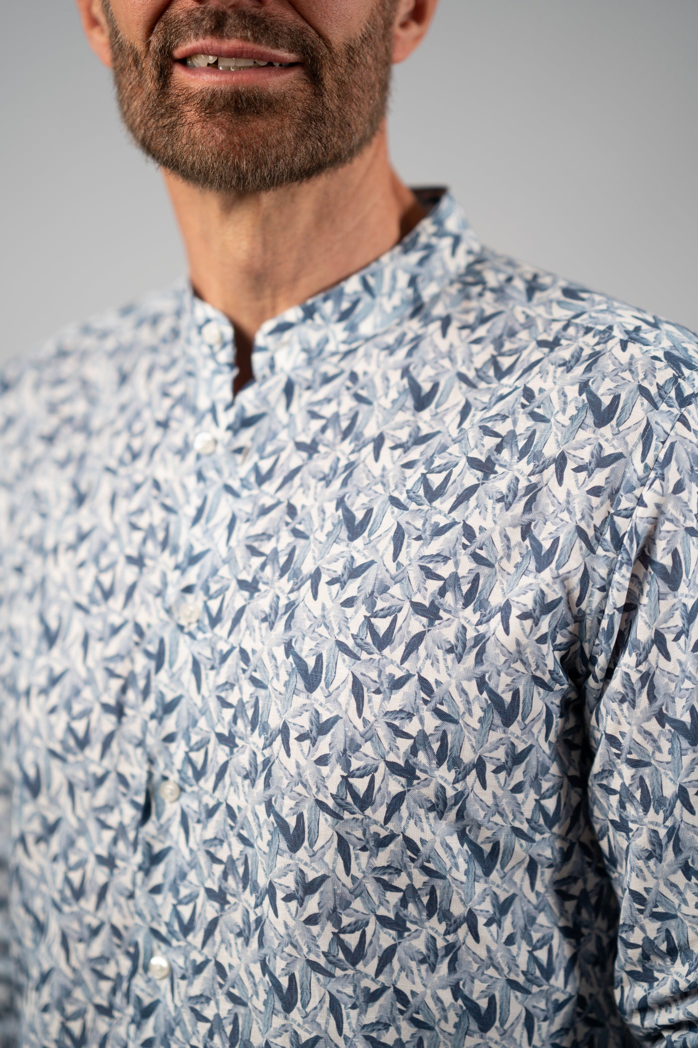 Karl Lagerfeld mønsteret skjorte med kinakrave