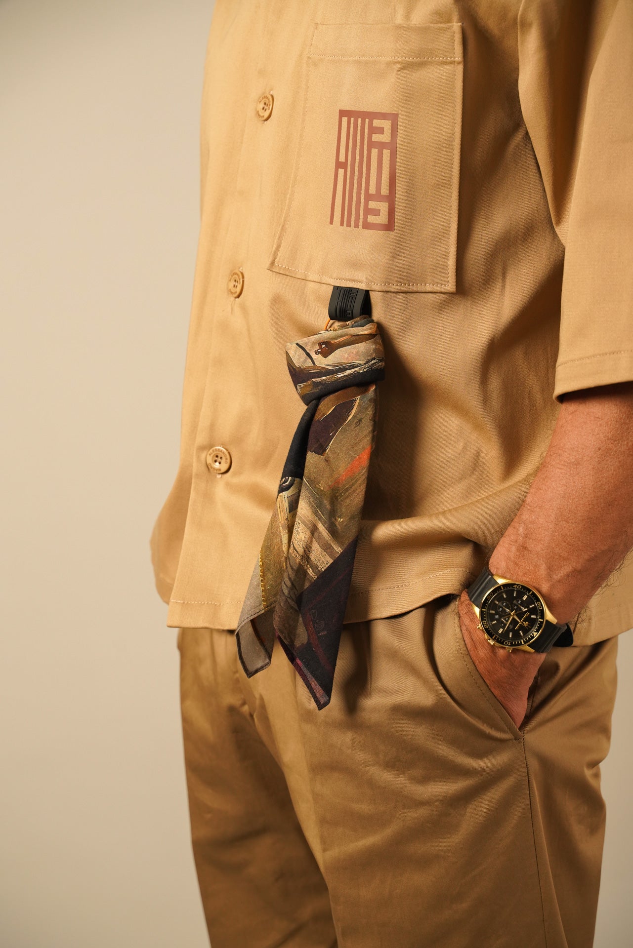 Alessandro Magno Oversize Overshirt – Sandfarvet
