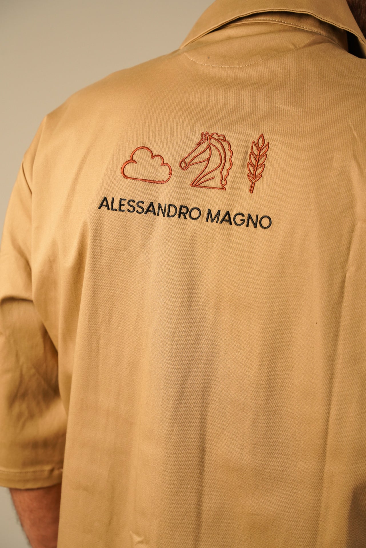 Alessandro Magno Oversize Overshirt – Sandfarvet
