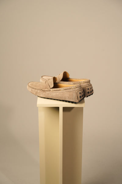 Klassiske Loafers i Kalve Ruskind – Sandfarvet