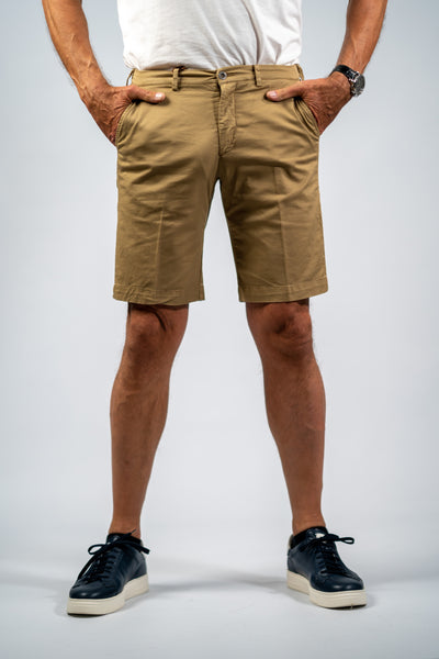 BSETTECENTO Beige stretch shorts