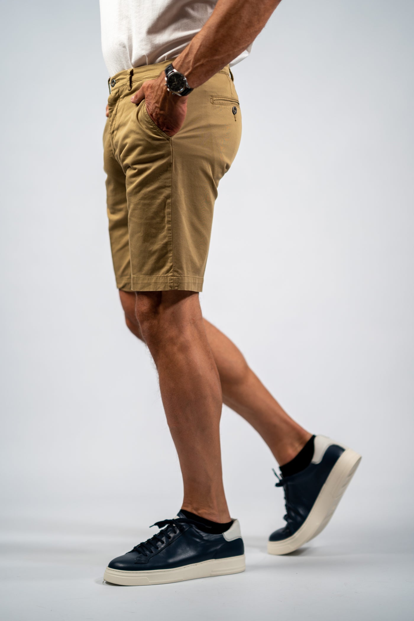 BSETTECENTO Beige stretch shorts
