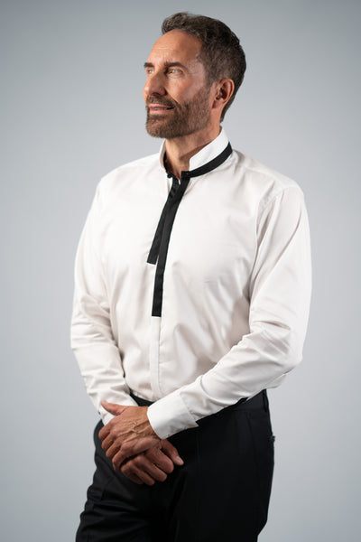 Karl Lagerfeld skjorte i plain hvid med sorte detaljer