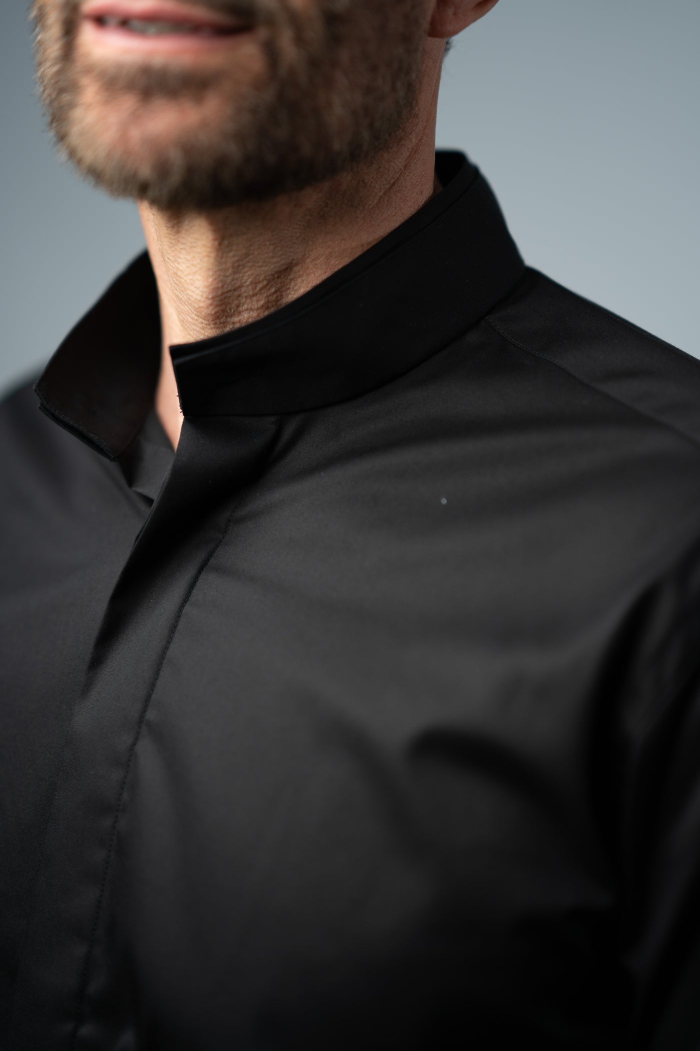 Karl Lagerfeld sort skjorte med kinakrave - modernfit
