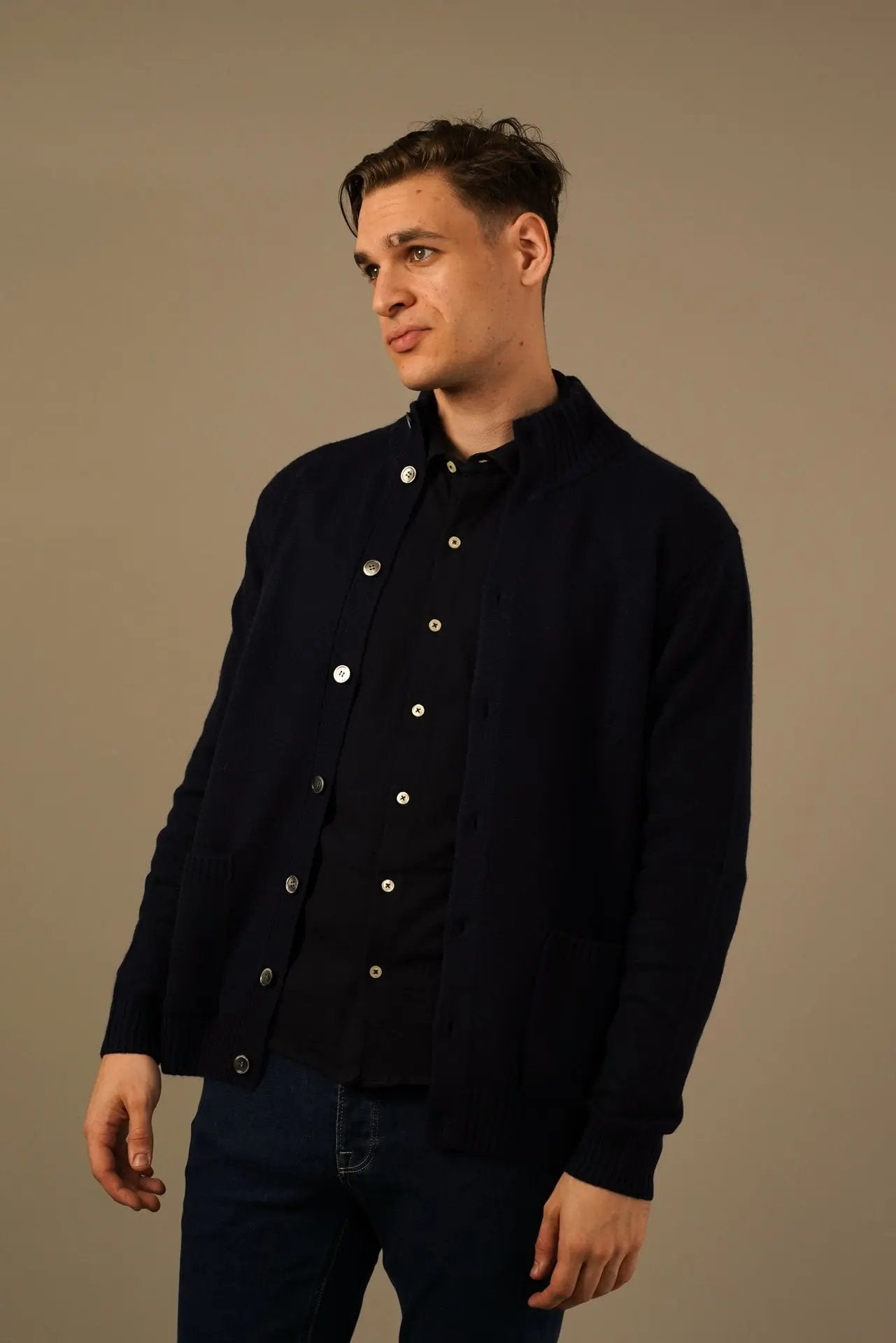 Golman Copenhagen Cardigan i Ekstrafin Merinould og Cashmere Golman Copenhagen