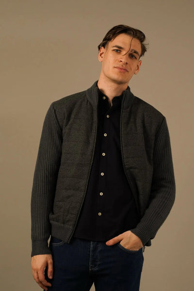 Golman Copenhagen strik cardigan i ekstrafin merinould, viskose og cashmere Golman Copenhagen