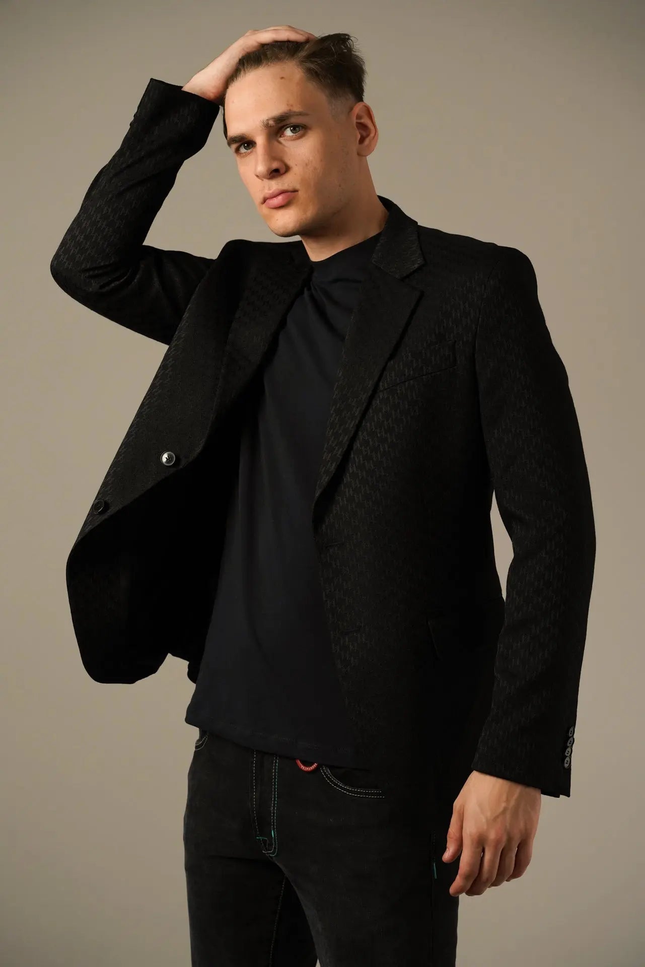 Karl Lagerfeld Eksklusiv Sort Blazer med Tonet Mønstret Struktur Karl Lagerfeld